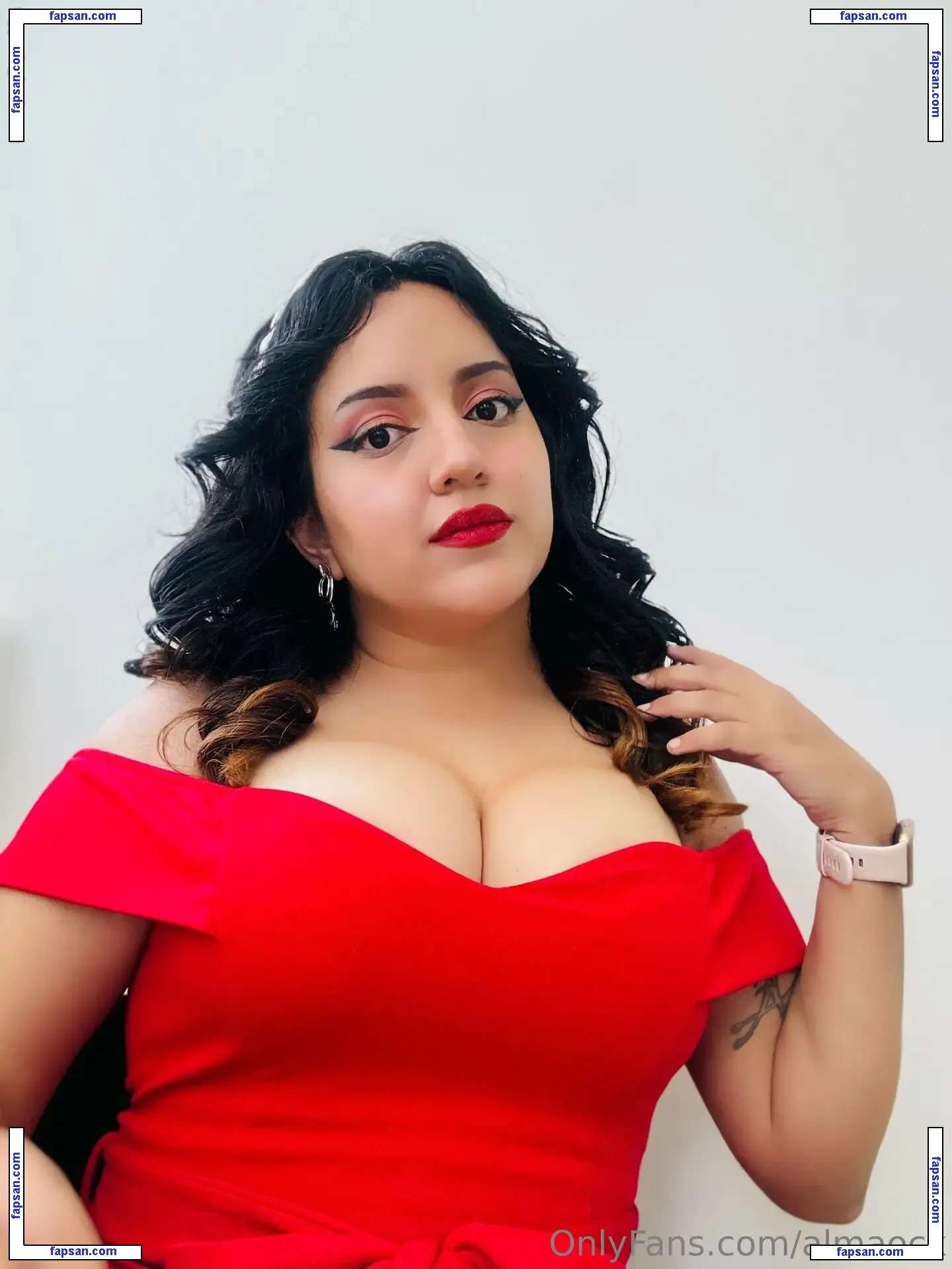 almaock nude photo #0002 from OnlyFans