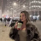 Almira Azemi голая #0007