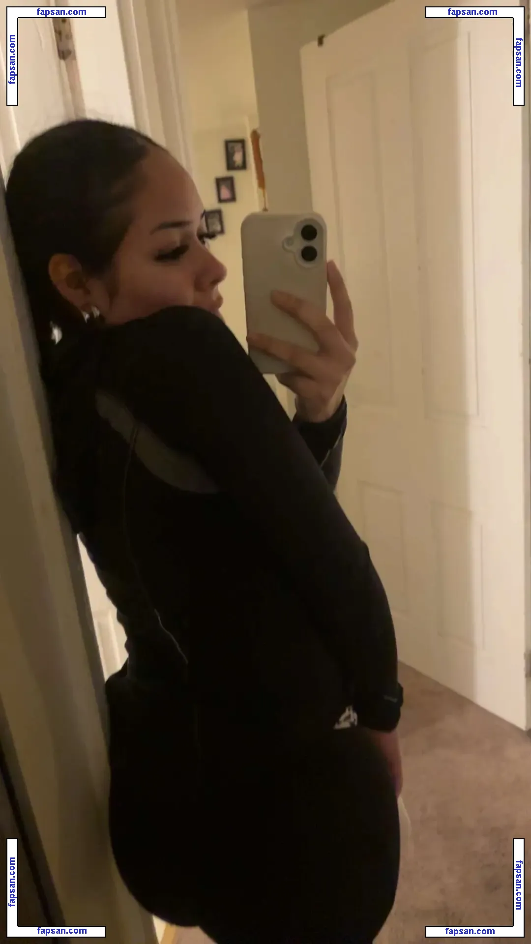 aloaguiii nude photo #0001 from OnlyFans