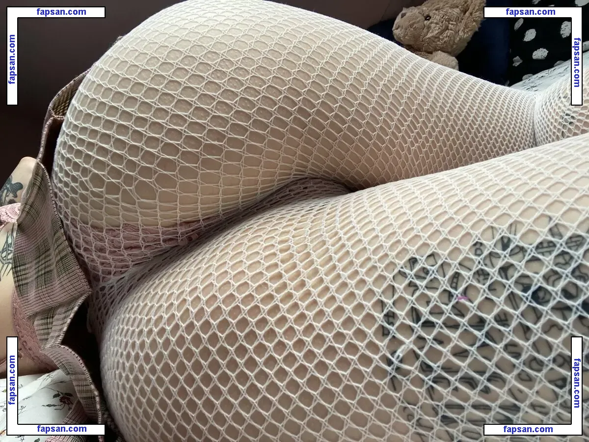 Aloeeveera nude photo #0005 from OnlyFans