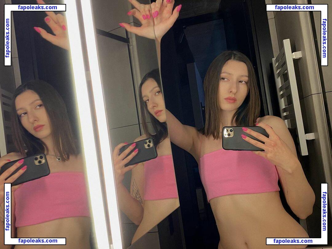 Aloona Larionova / aloona.larionova nude photo #0008 from OnlyFans