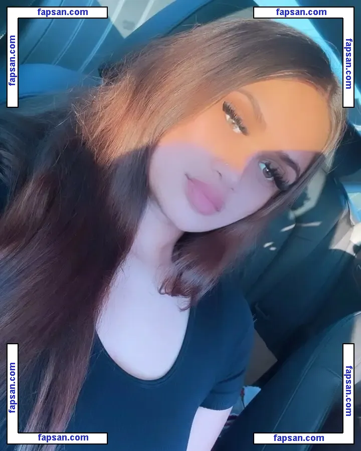 alverahoney nude photo #0006 from OnlyFans