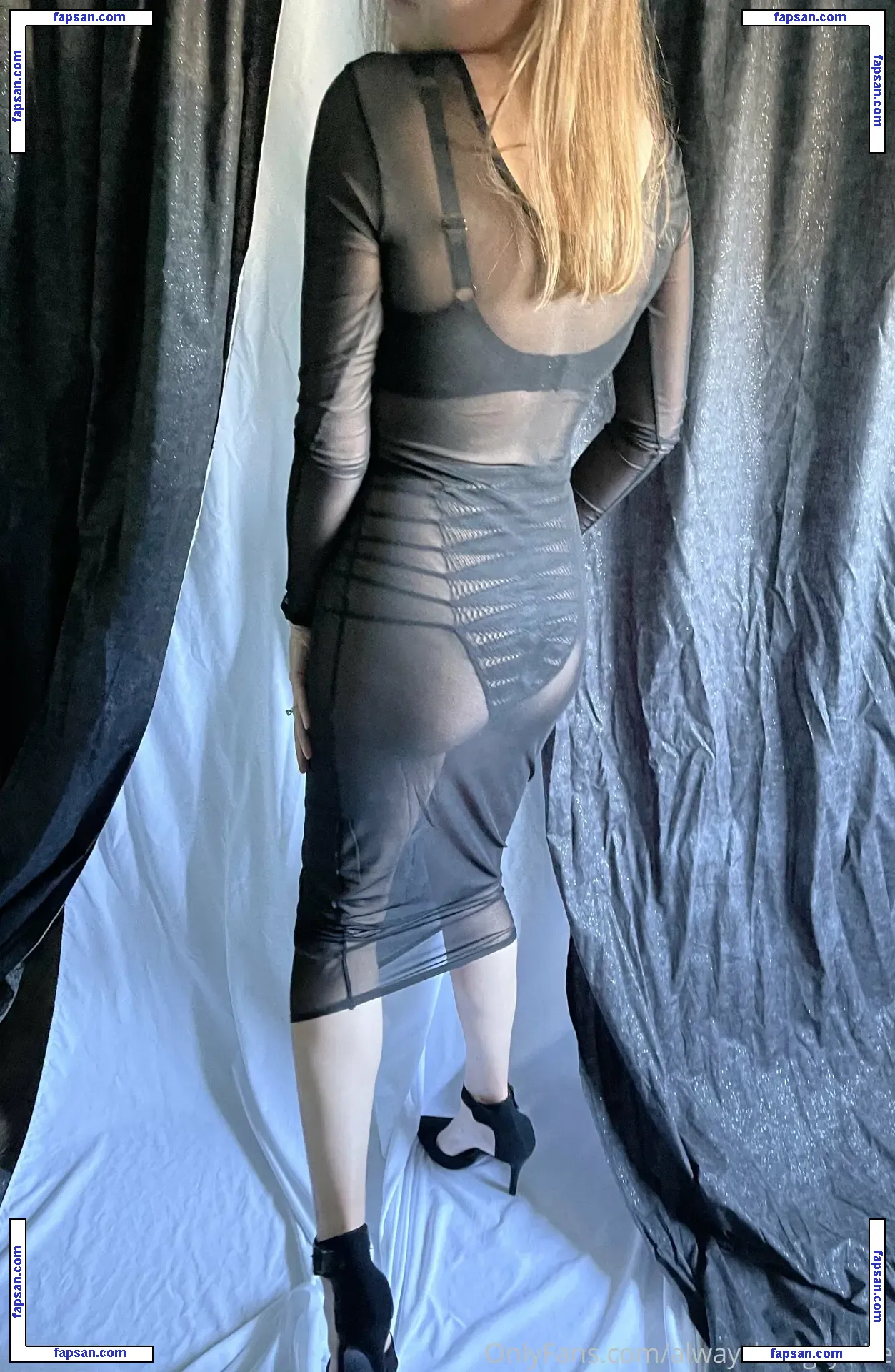 alwayshungrywife голая фото #0003 с Онлифанс