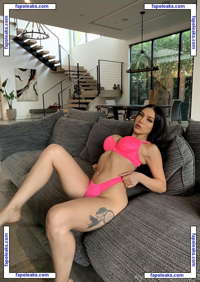 alyshiabarragan / alyshiabarragan_fanpage nude photo #0017 from OnlyFans