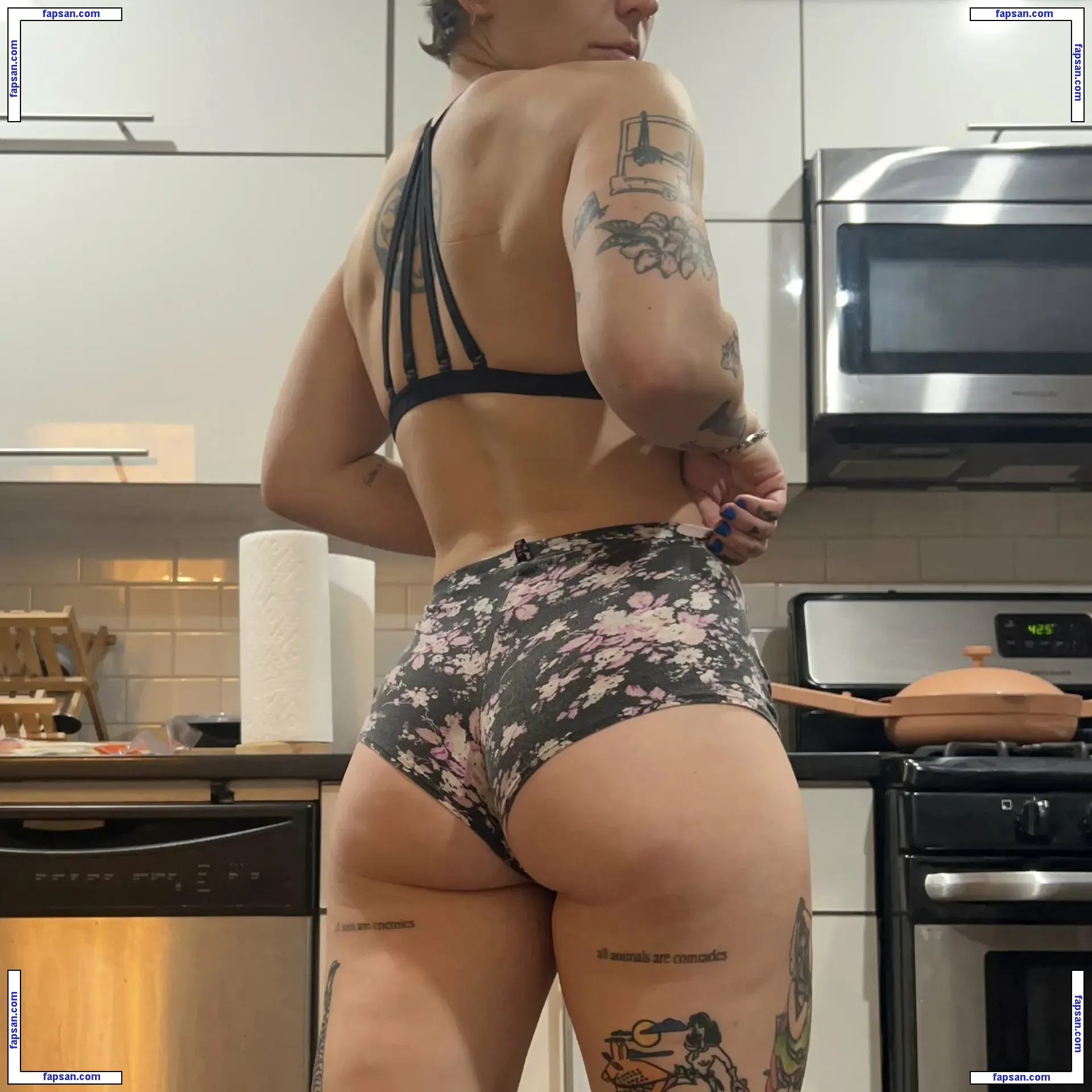 Alyssa Mercante nude photo #0095 from OnlyFans