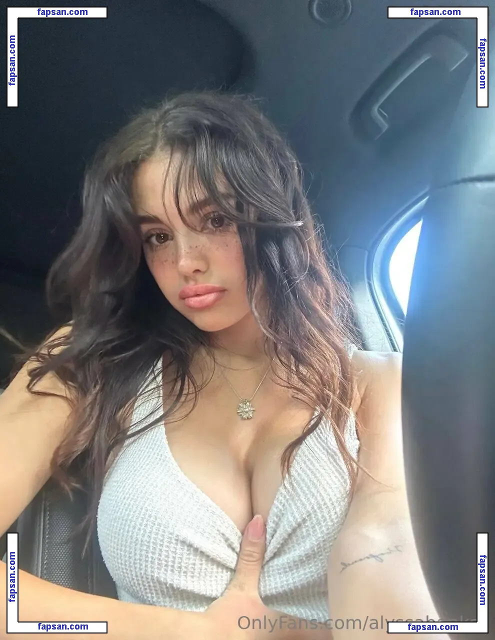 alyssabankss nude photo #0014 from OnlyFans
