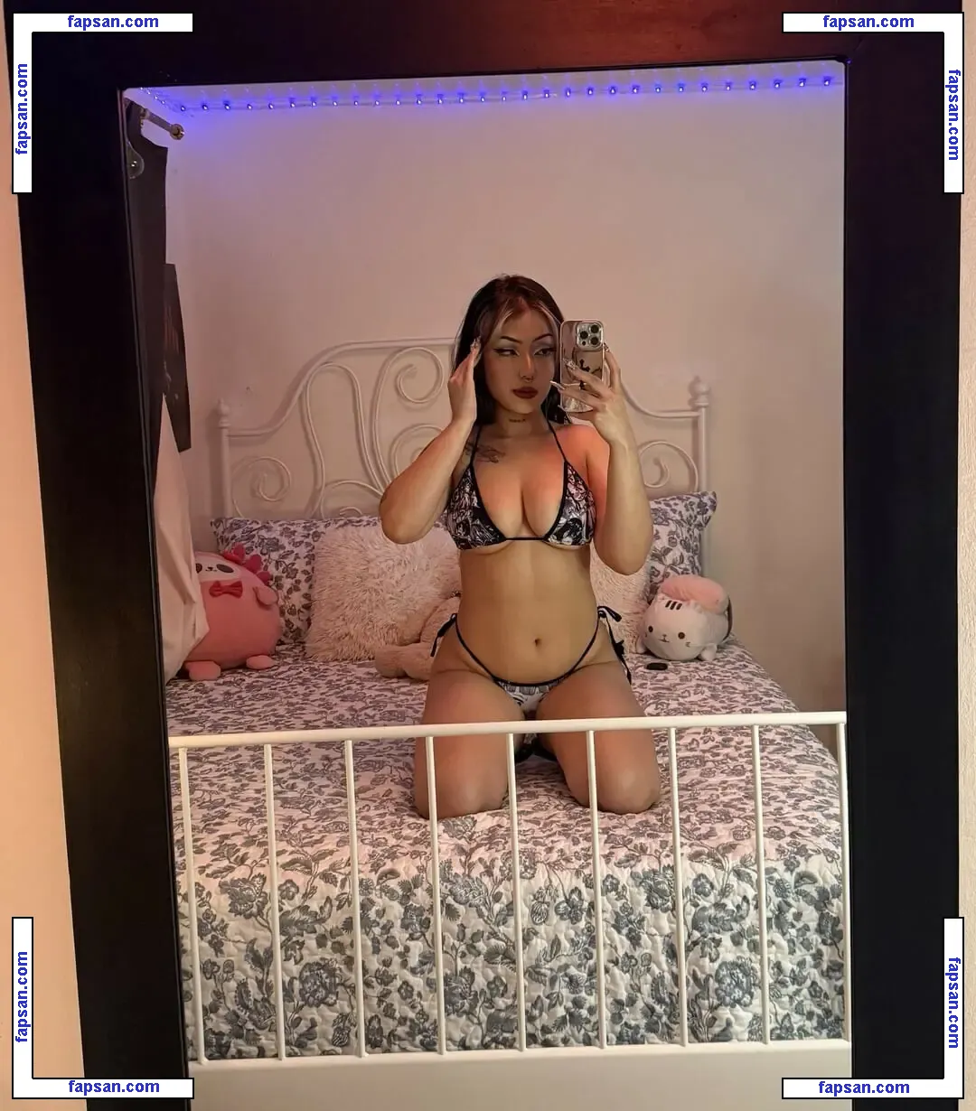 alyssadragons голая фото #0002 с Онлифанс