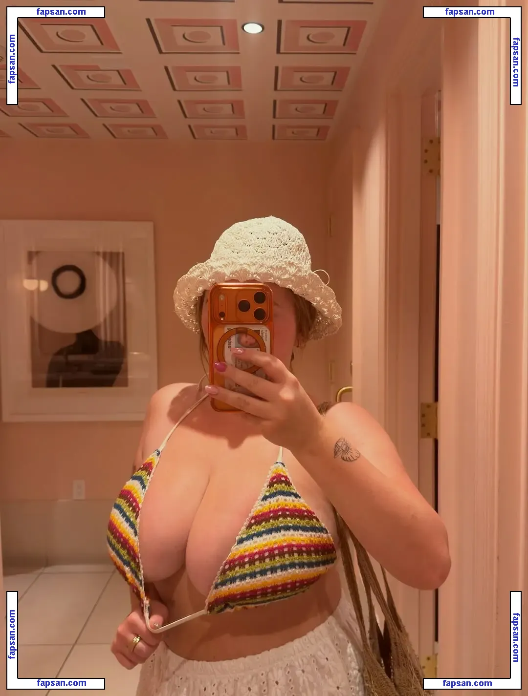 Alyssaholmes6969 nude photo #0071 from OnlyFans