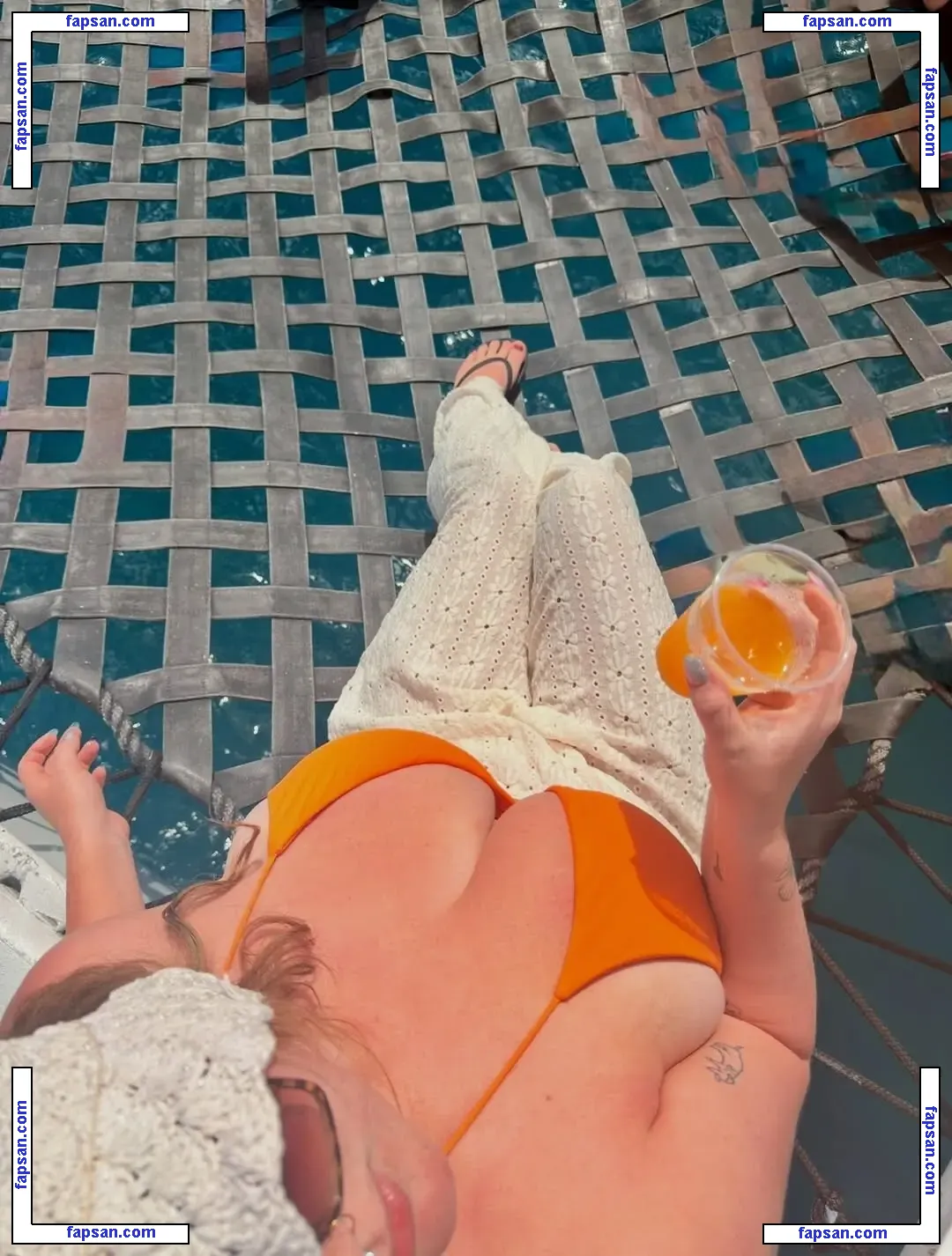 Alyssaholmes6969 nude photo #0075 from OnlyFans