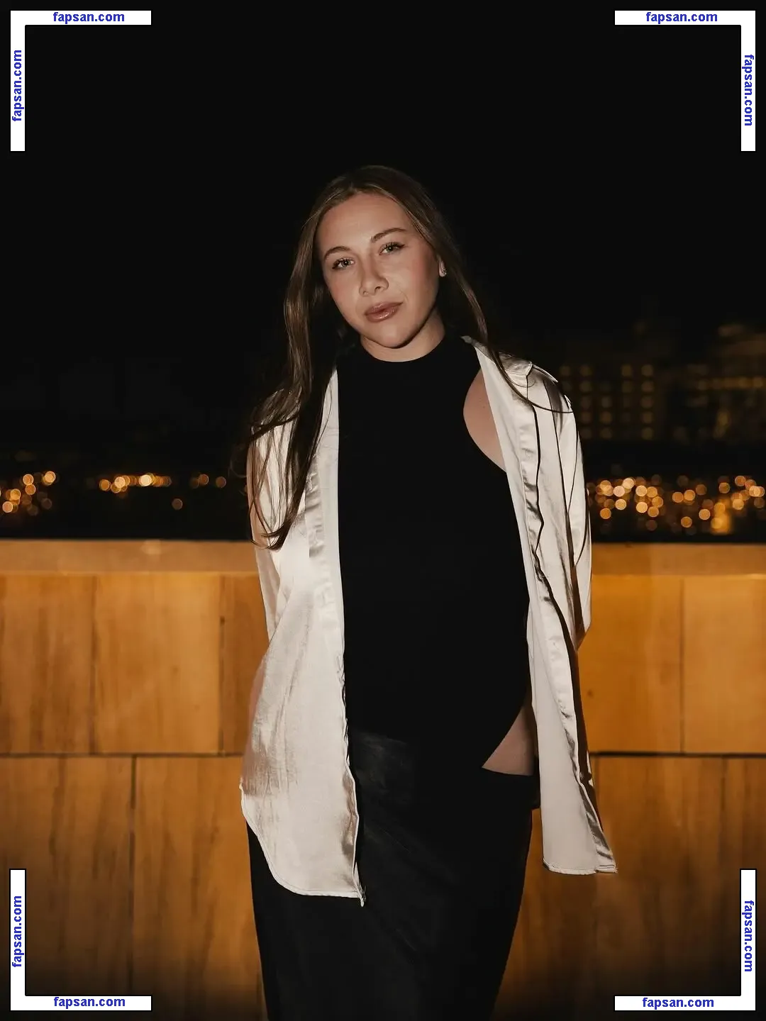 Amanda Anisimova nude photo #0009 from OnlyFans