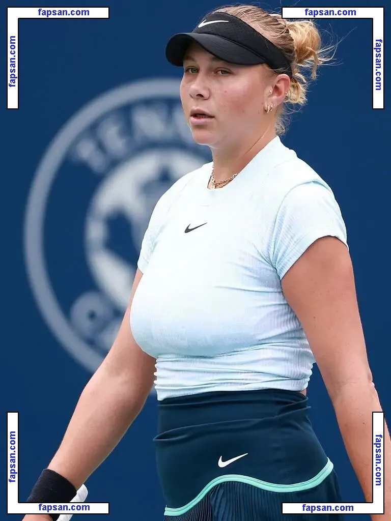 Amanda Anisimova nude photo #0012 from OnlyFans