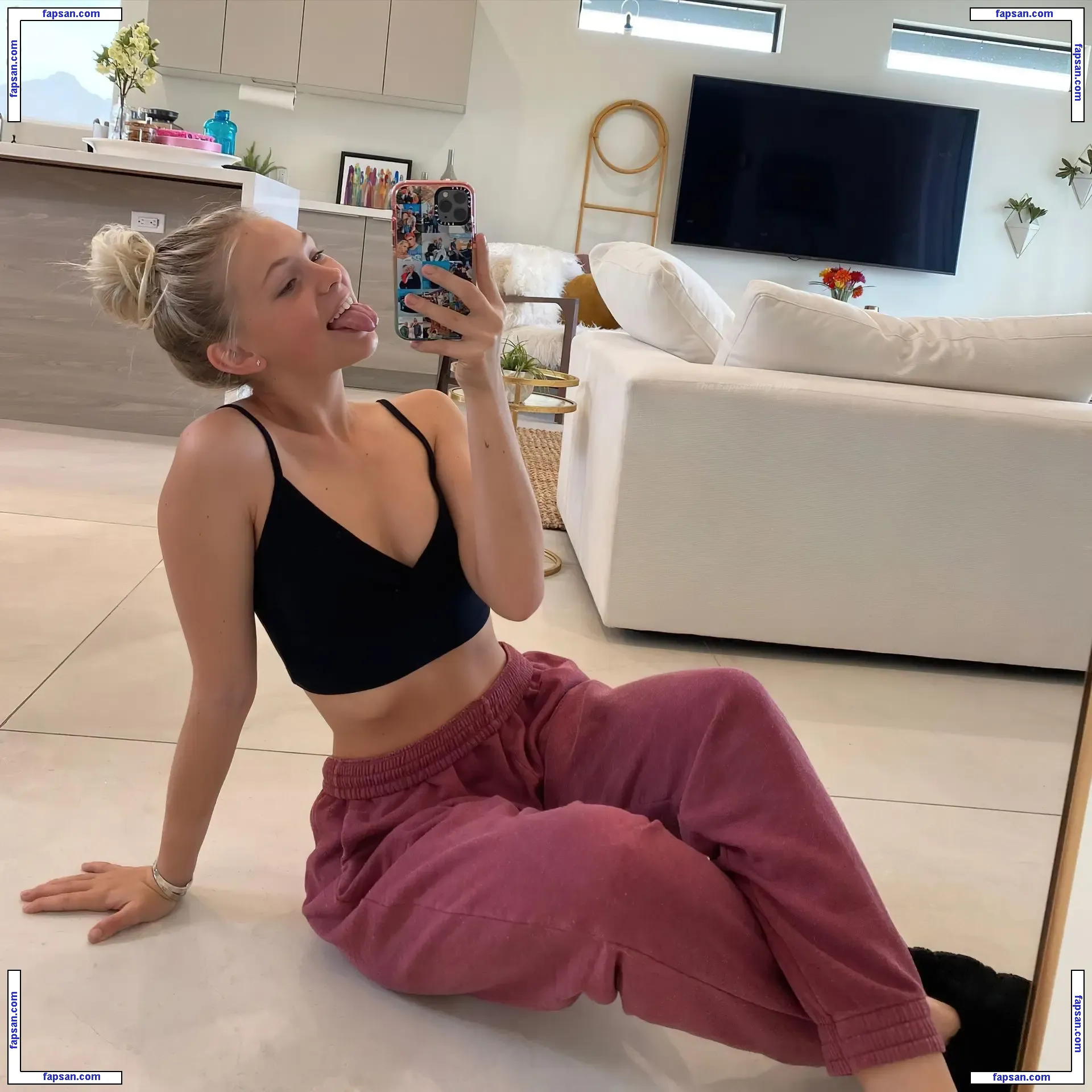 Amanda Holden nude photo #2717 from OnlyFans