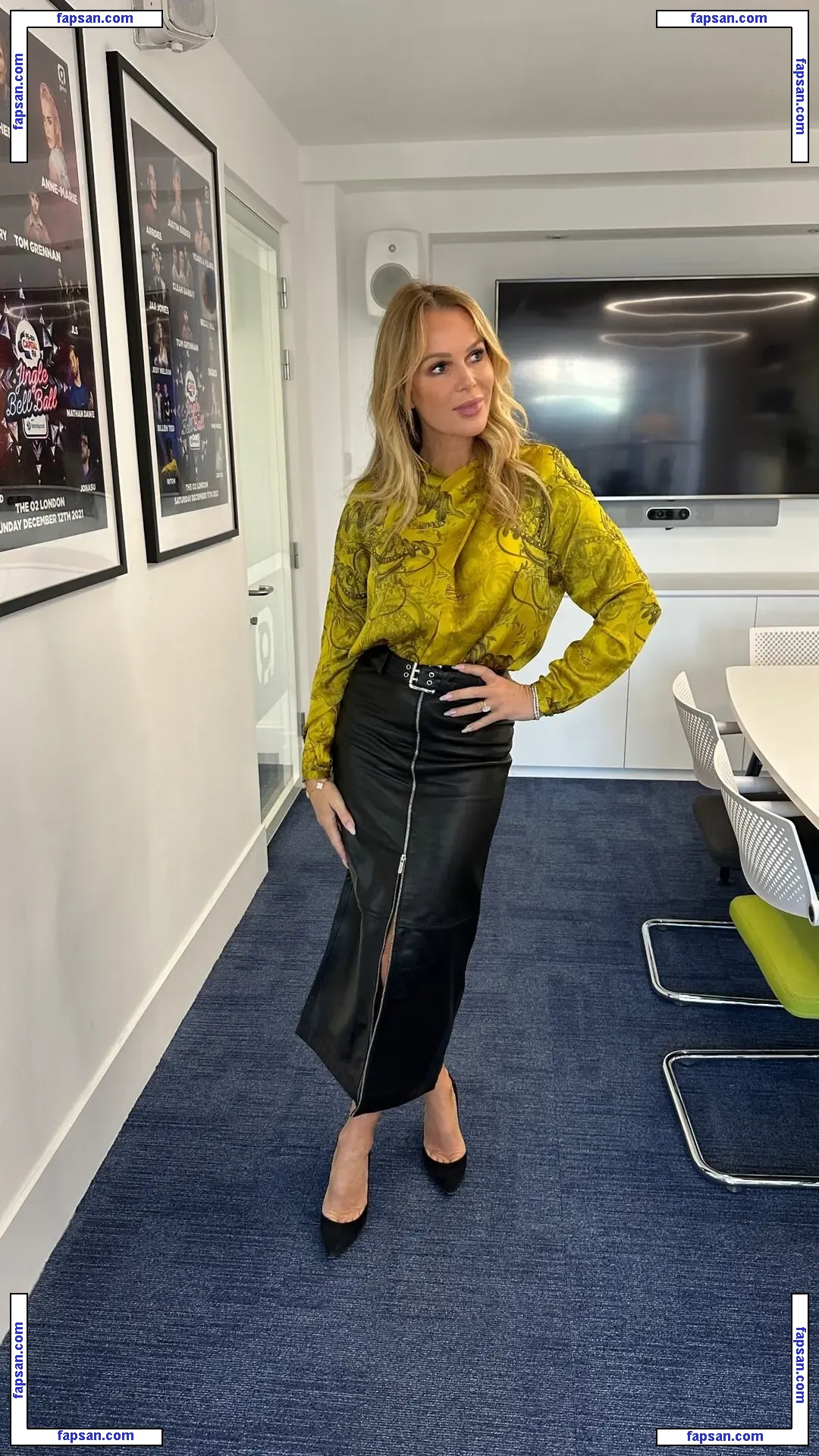 Amanda Holden nude photo #4607 from OnlyFans