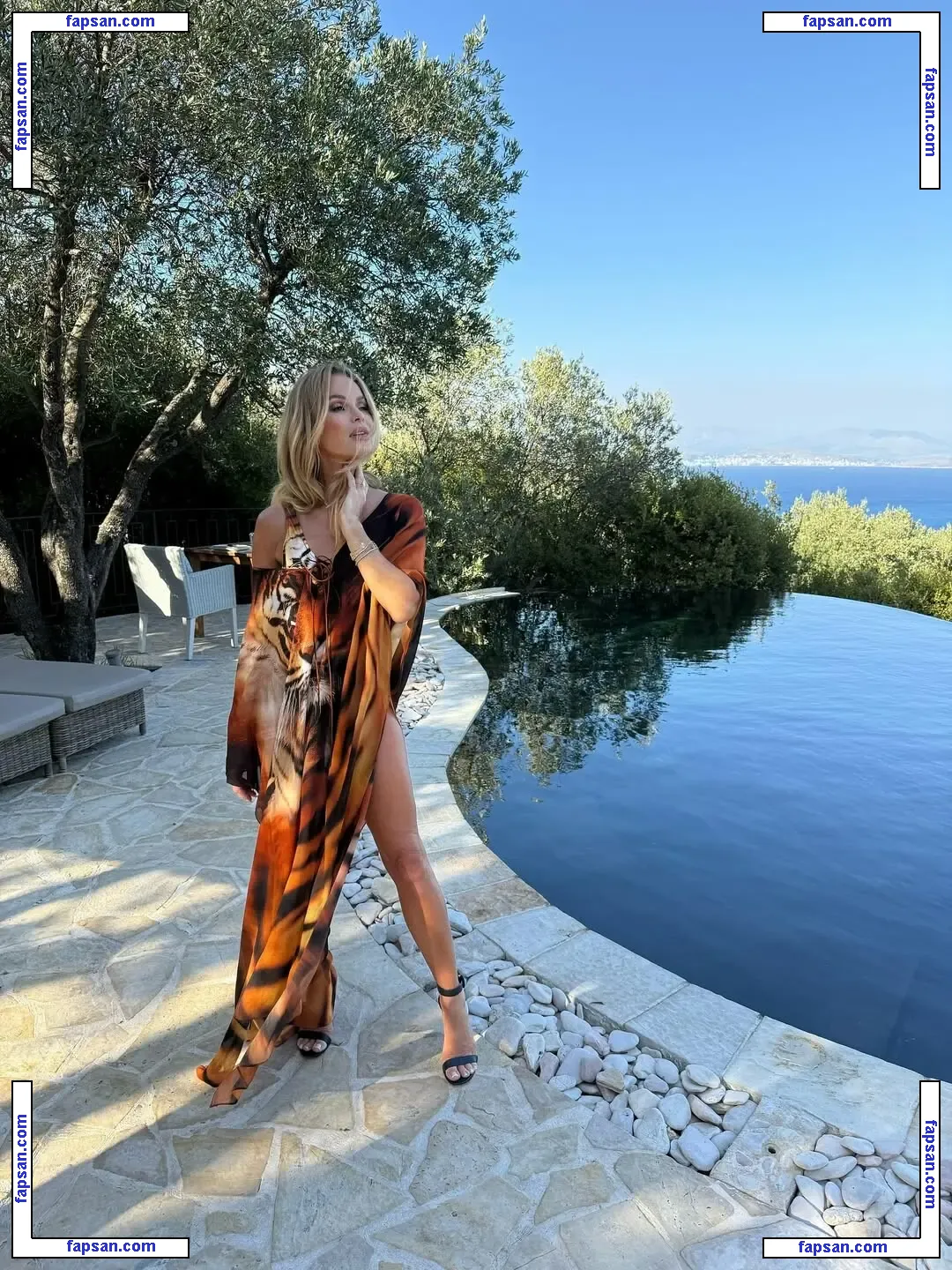 Amanda Holden nude photo #4865 from OnlyFans