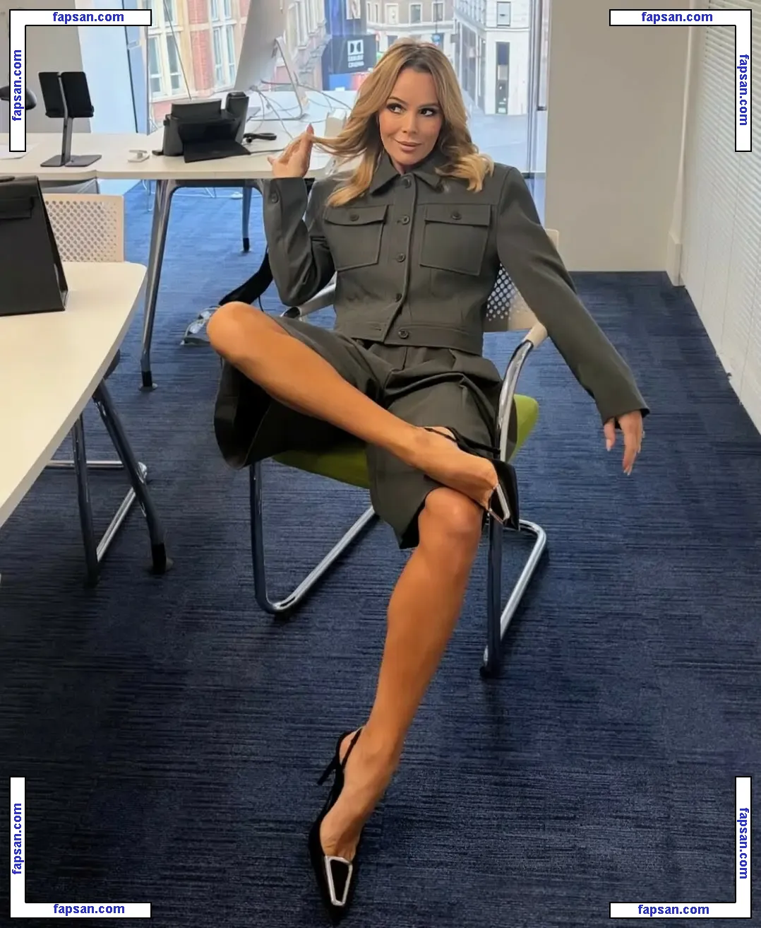 Amanda Holden nude photo #4933 from OnlyFans