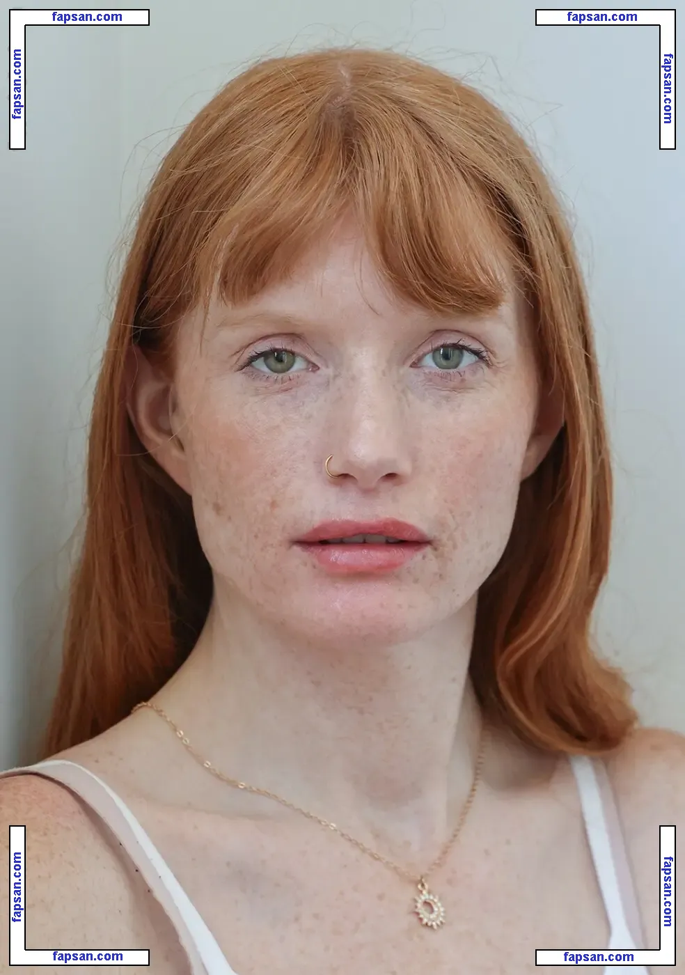 Amanda Smith голая фото #0002 с Онлифанс