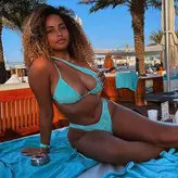 Amber Gill голая #0133