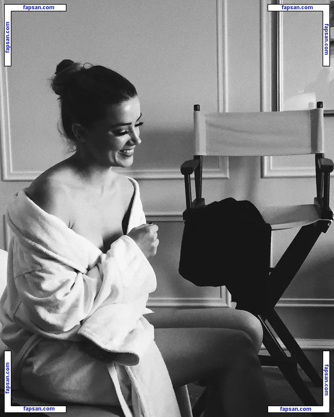 Amber Heard nude photo #1200 from OnlyFans