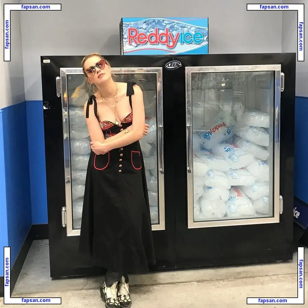 Amber Heard nude photo #1202 from OnlyFans