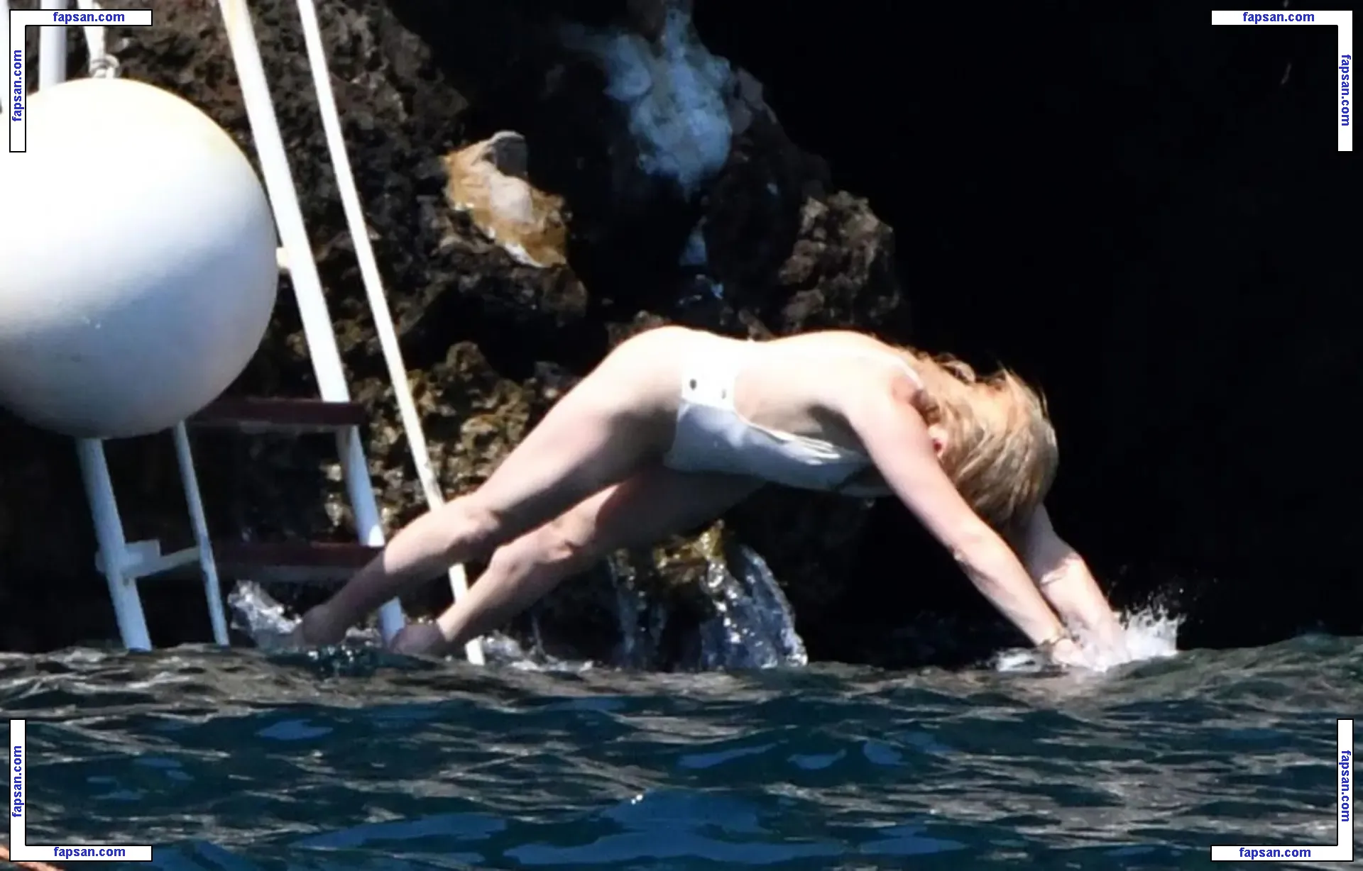 Amber Heard nude photo #1587 from OnlyFans