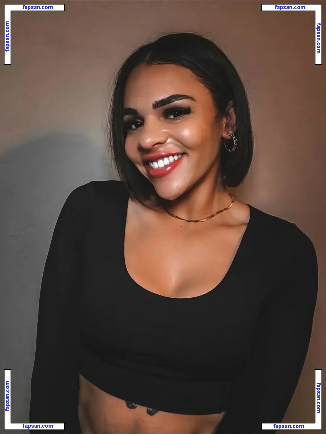 Amber Reacts голая фото #0004 с Онлифанс