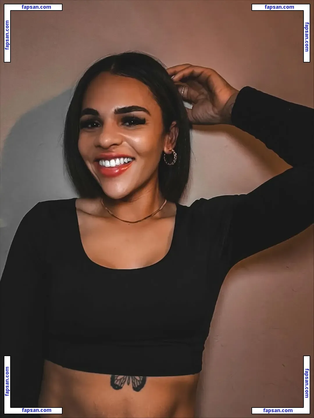 Amber Reacts голая фото #0005 с Онлифанс