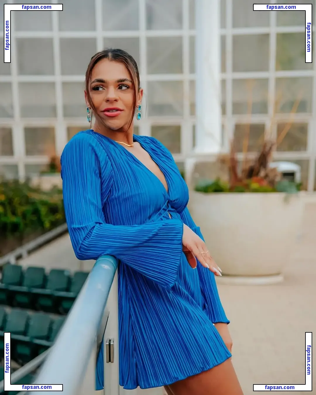 Amber Reacts голая фото #0007 с Онлифанс