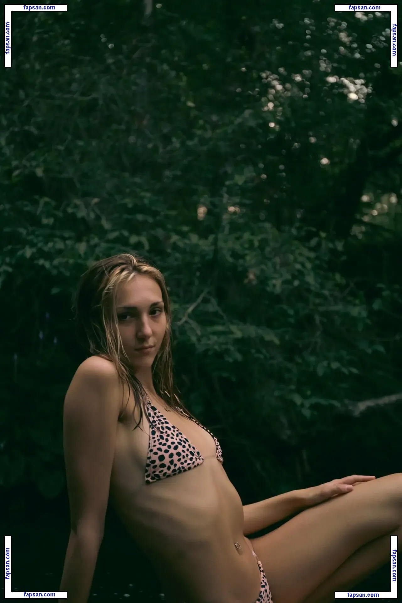 Amberfairr nude photo #0001 from OnlyFans