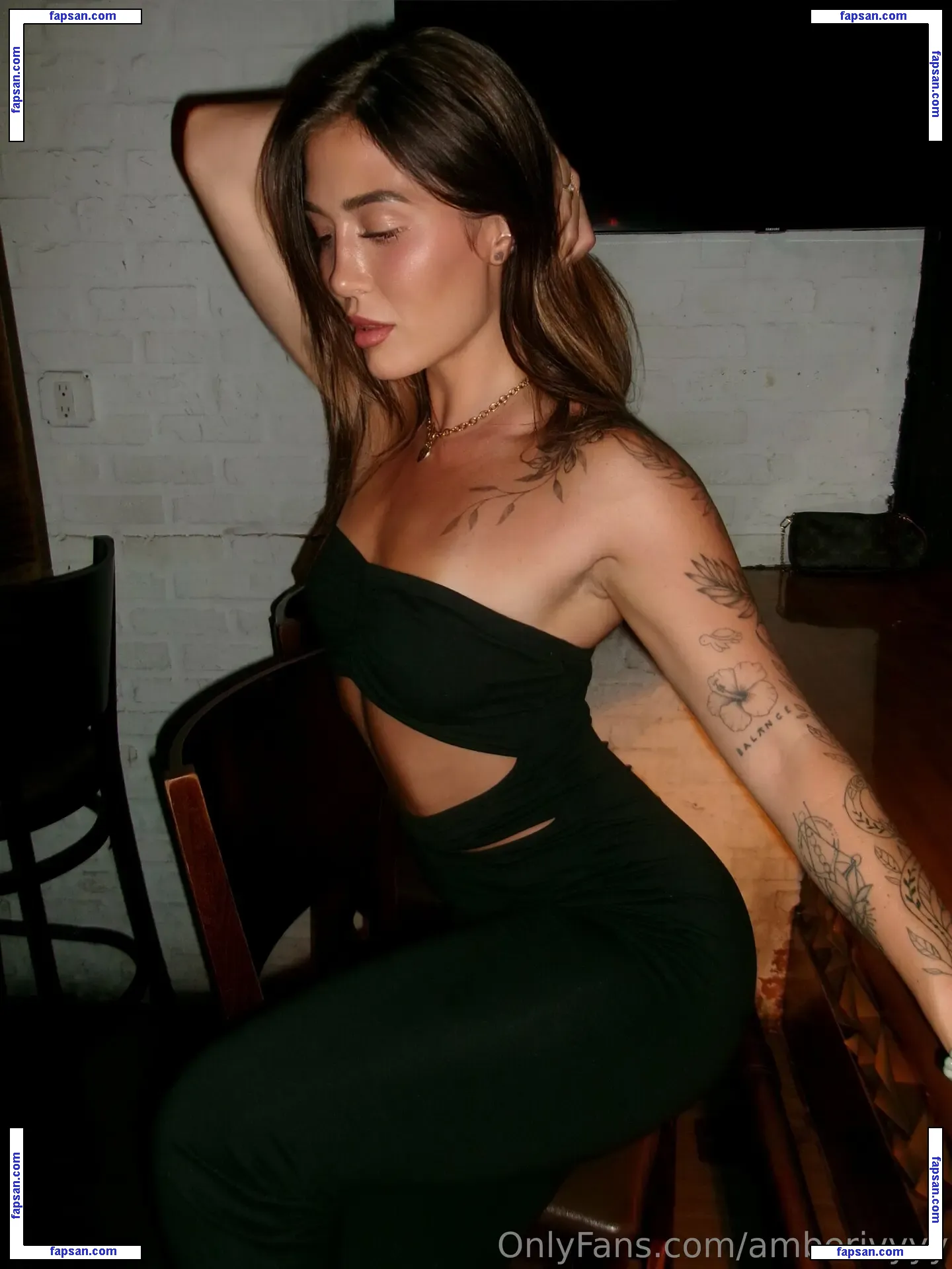 amberivyyy nude photo #0002 from OnlyFans