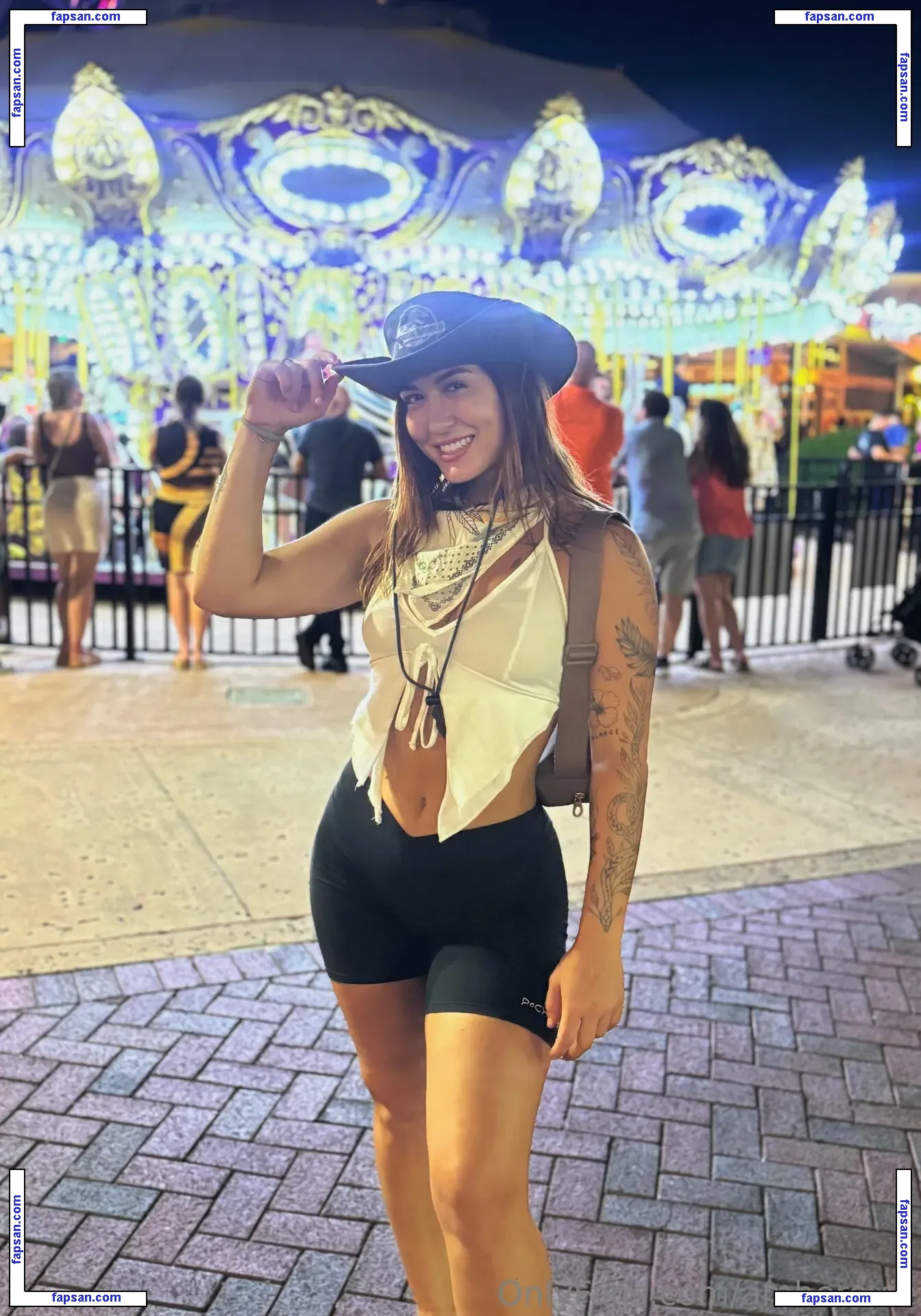 amberivyyy nude photo #0004 from OnlyFans