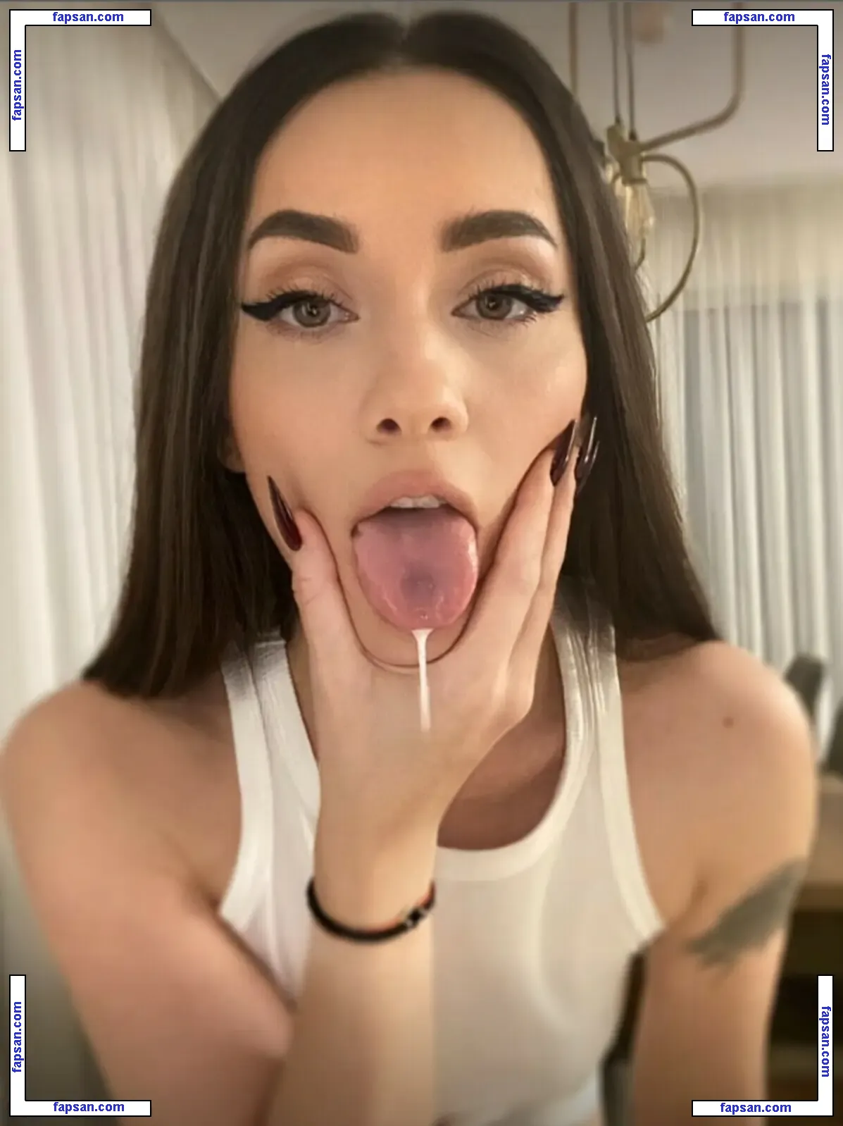 ambersecret голая фото #0001 с Онлифанс