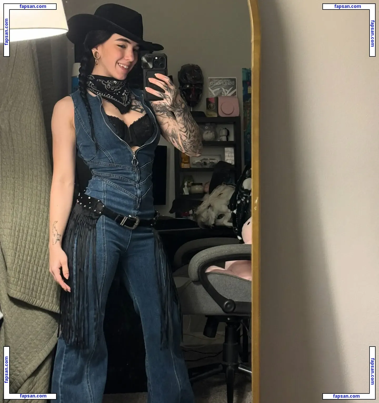 amberthevalkyrie голая фото #0390 с Онлифанс