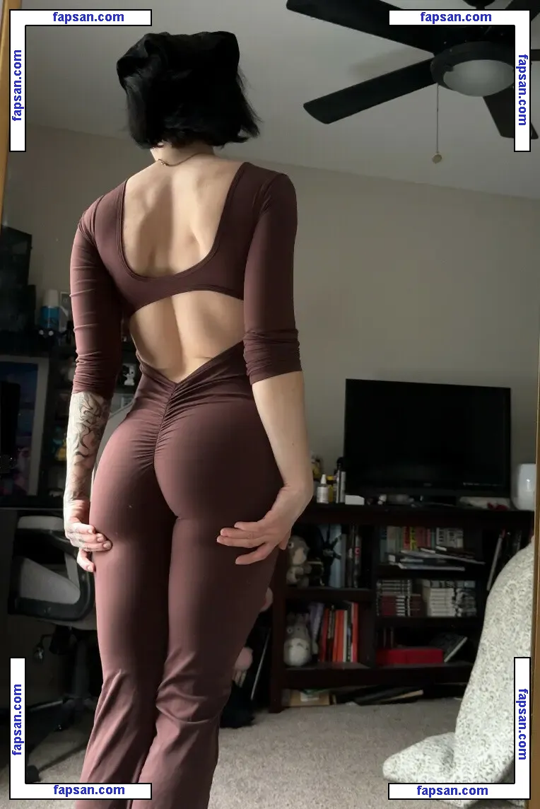 amberthevalkyrie nude photo #0431 from OnlyFans