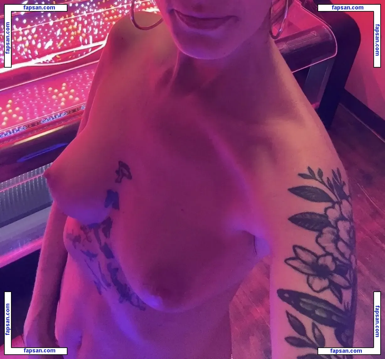 amberunlocked69 nude photo #0007 from OnlyFans
