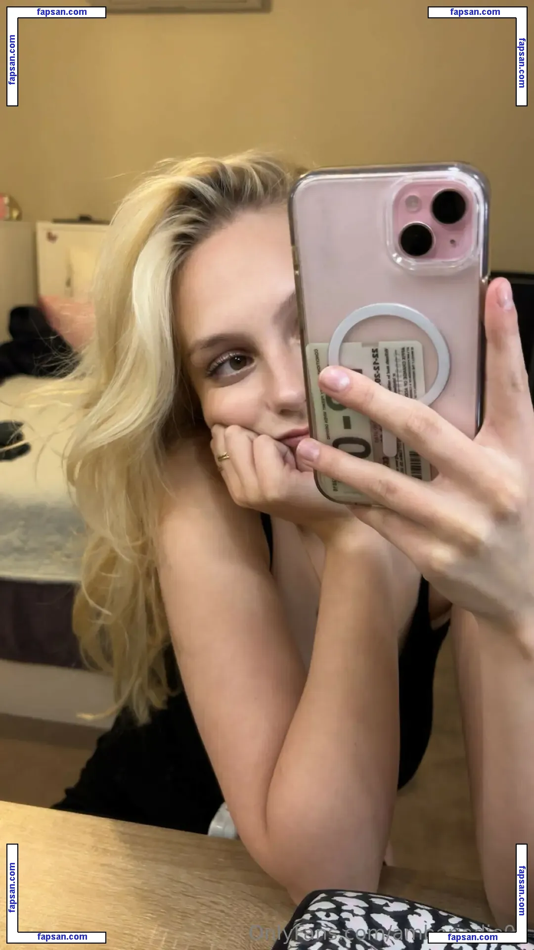 Ambsjadie голая фото #0013 с Онлифанс