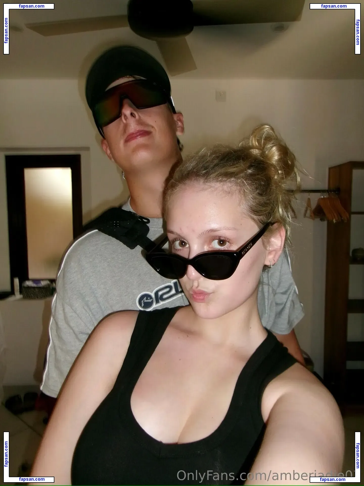 Ambsjadie голая фото #0017 с Онлифанс