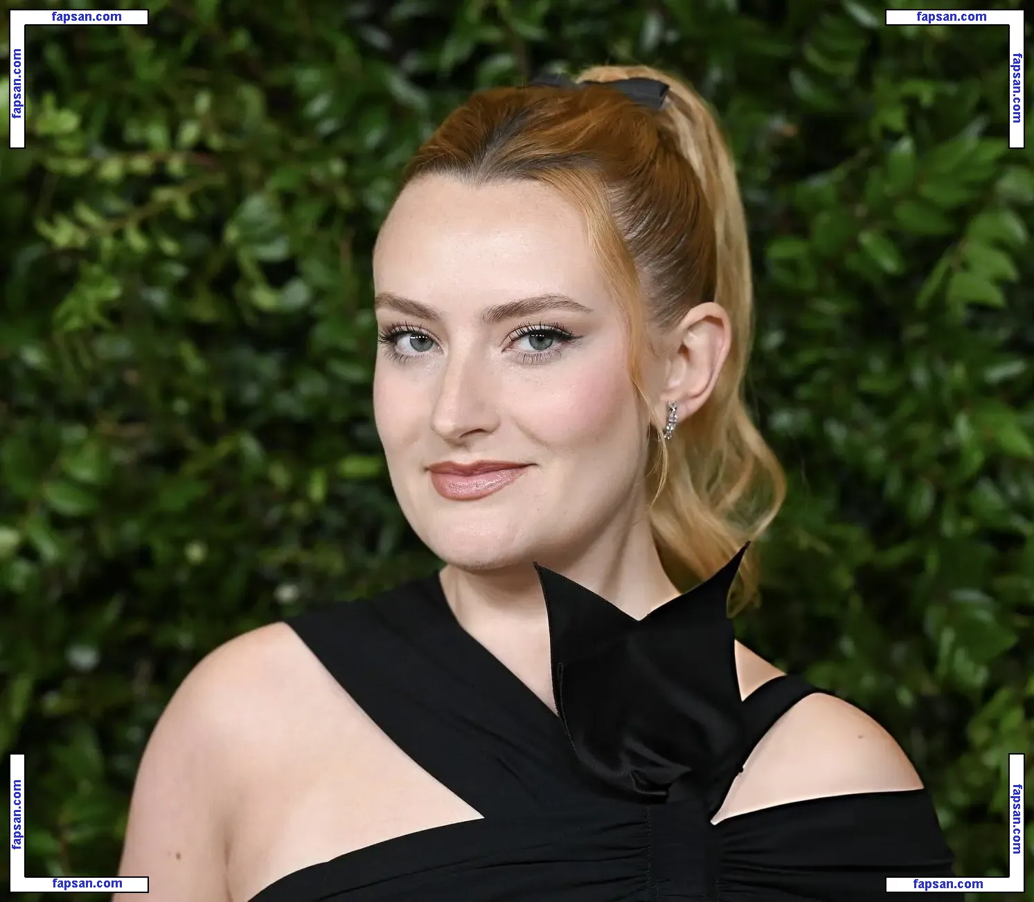 Amelia Dimoldenberg nude photo #0277 from OnlyFans