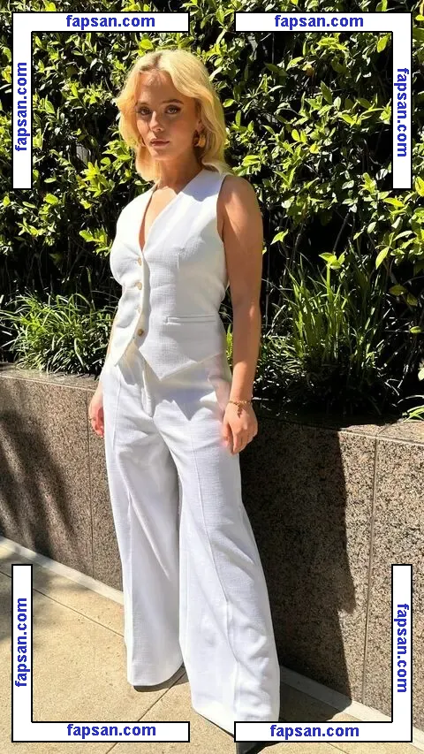 Amelia Eve Gibson nude photo #0101 from OnlyFans