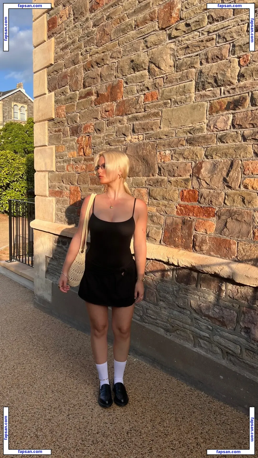 Amelia Eve Gibson nude photo #0126 from OnlyFans