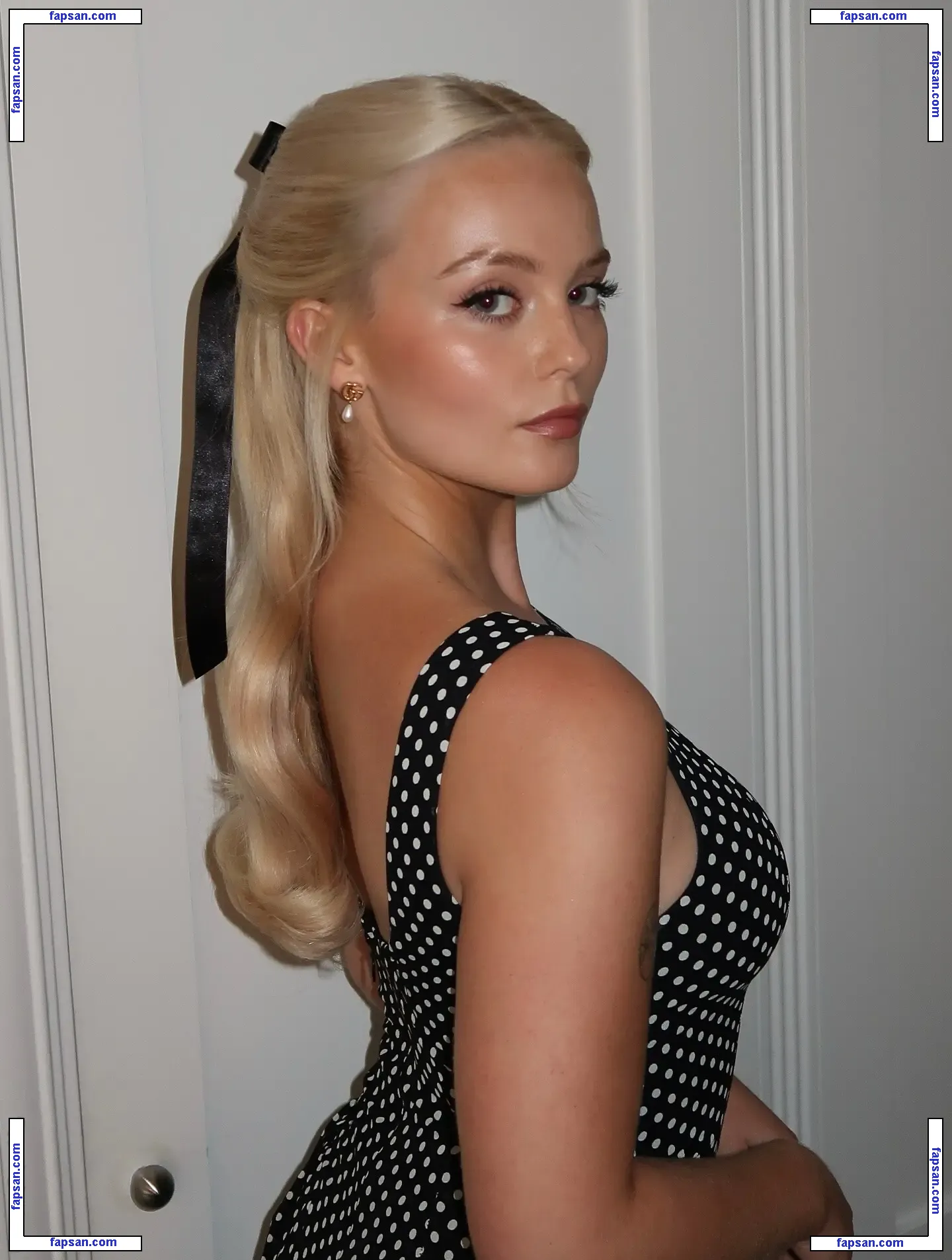 Amelia Eve Gibson nude photo #0133 from OnlyFans