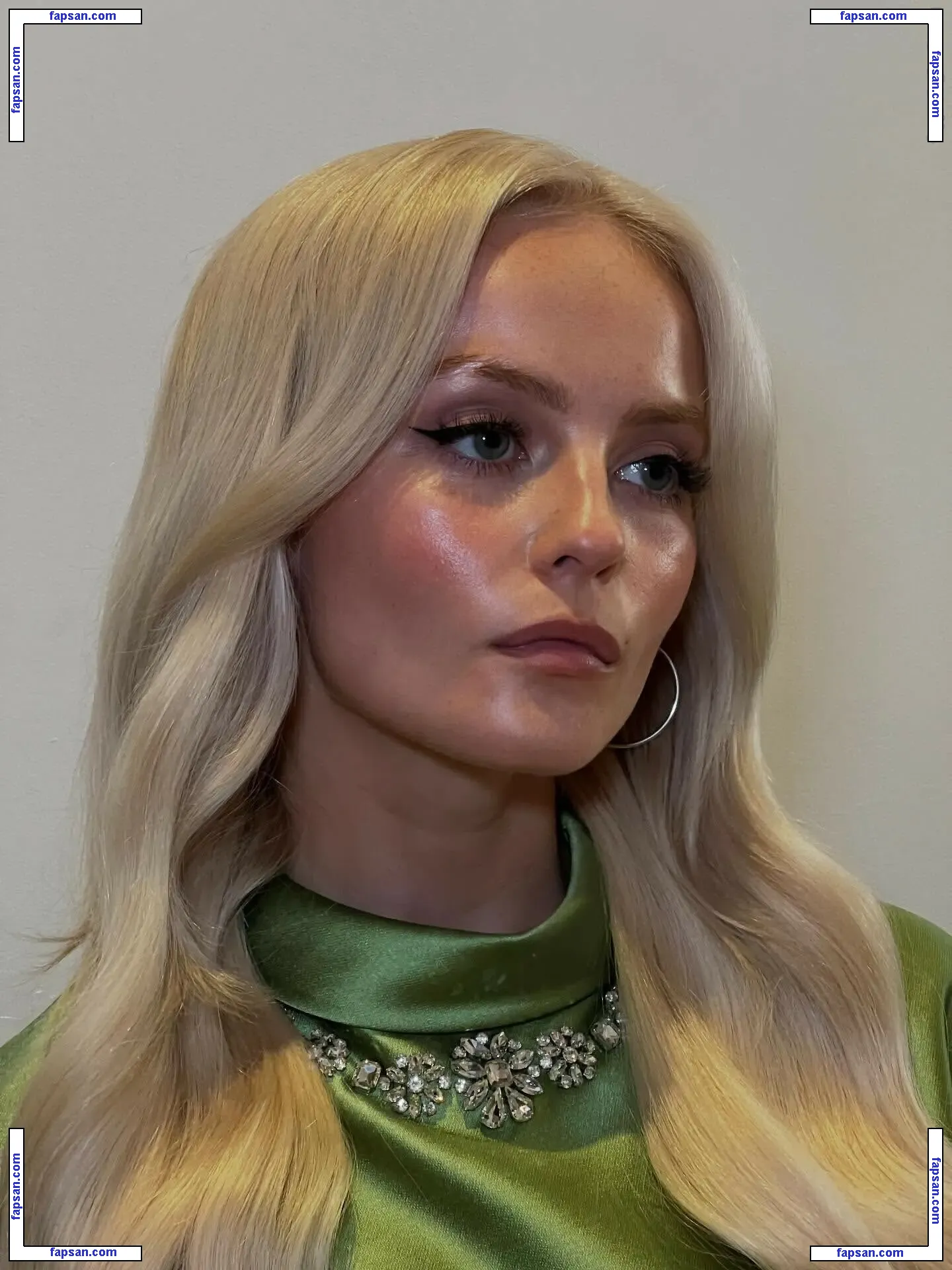 Amelia Eve Gibson nude photo #0136 from OnlyFans