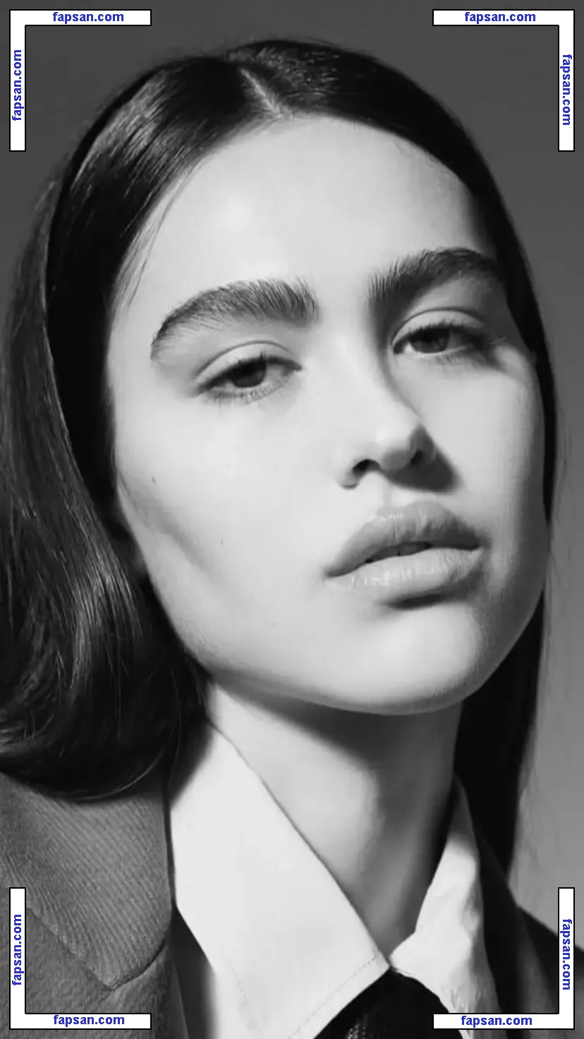 Amelia Gray Hamlin голая фото #0119 с Онлифанс