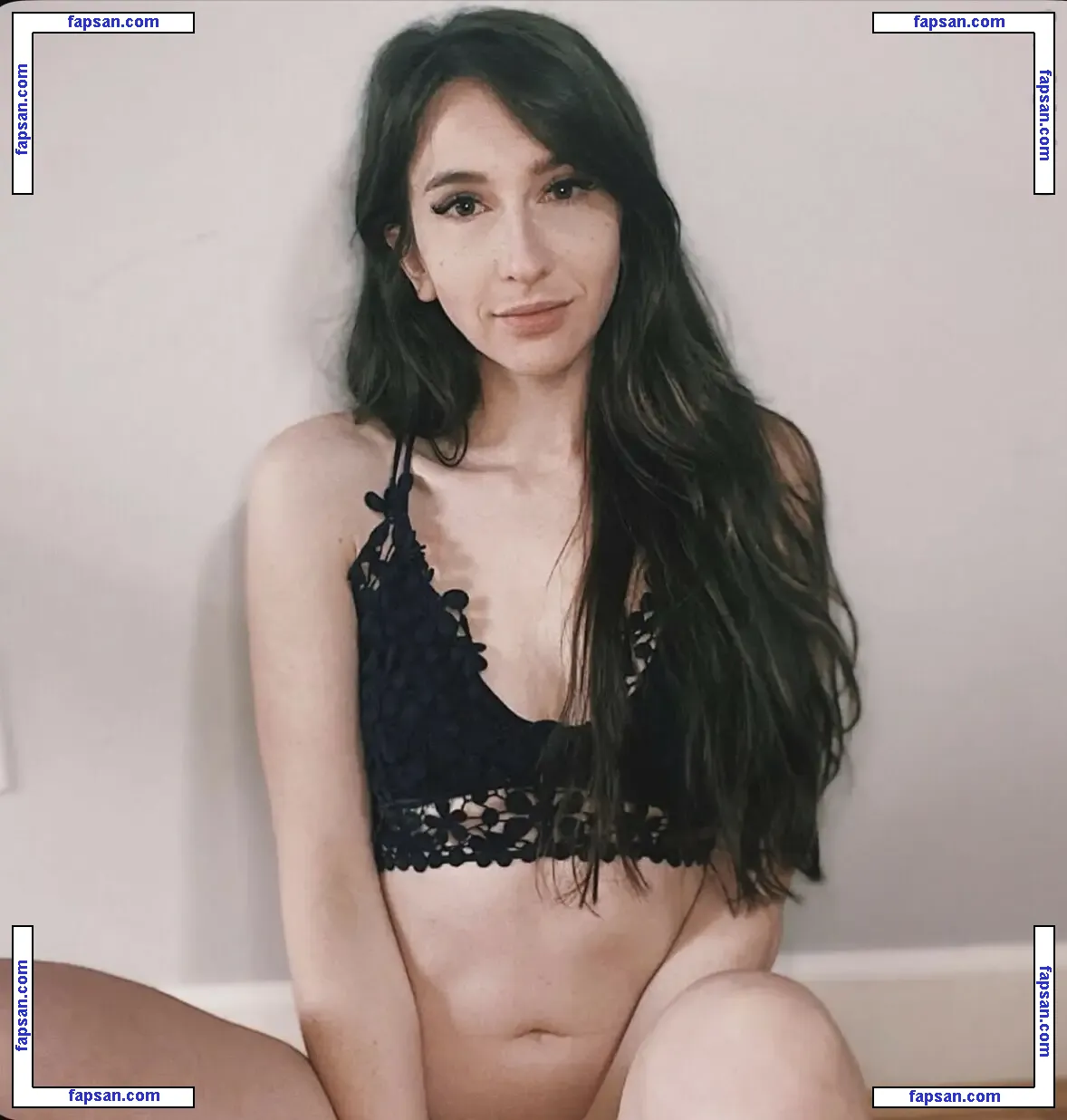 Amelia Samson nude photo #0023 from OnlyFans