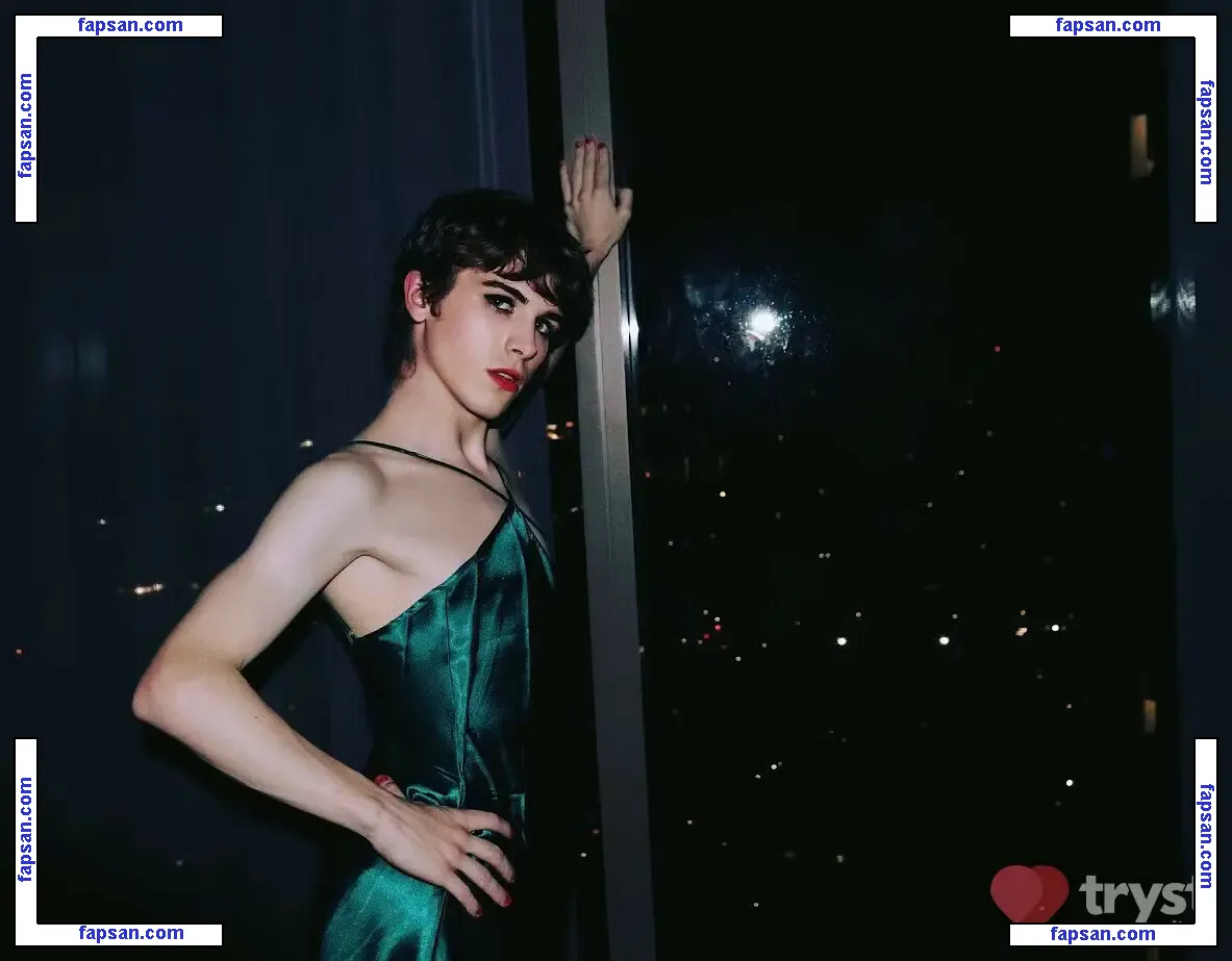 Amelie Aubrey nude photo #0010 from OnlyFans