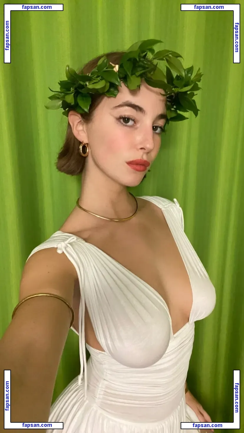 Amelie Manzoli nude photo #0074 from OnlyFans