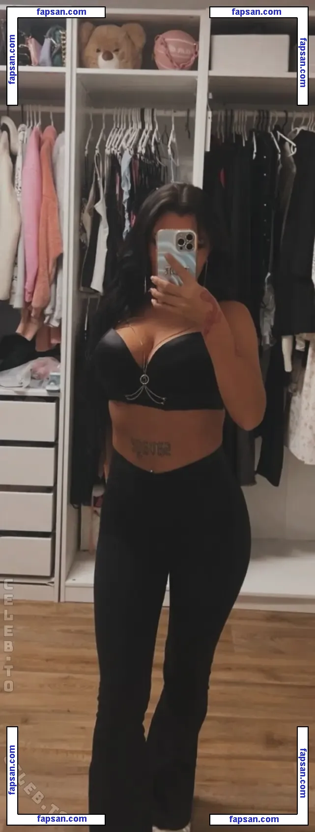 Amelie Sorg голая фото #0003 с Онлифанс