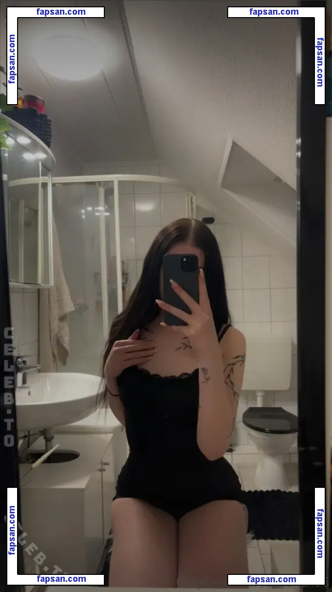 ameliex06 nude photo #0002 from OnlyFans