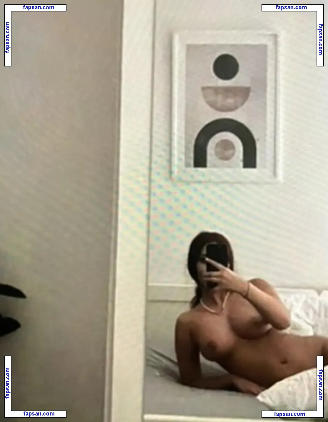 Amella Nrw nude photo #0001 from OnlyFans