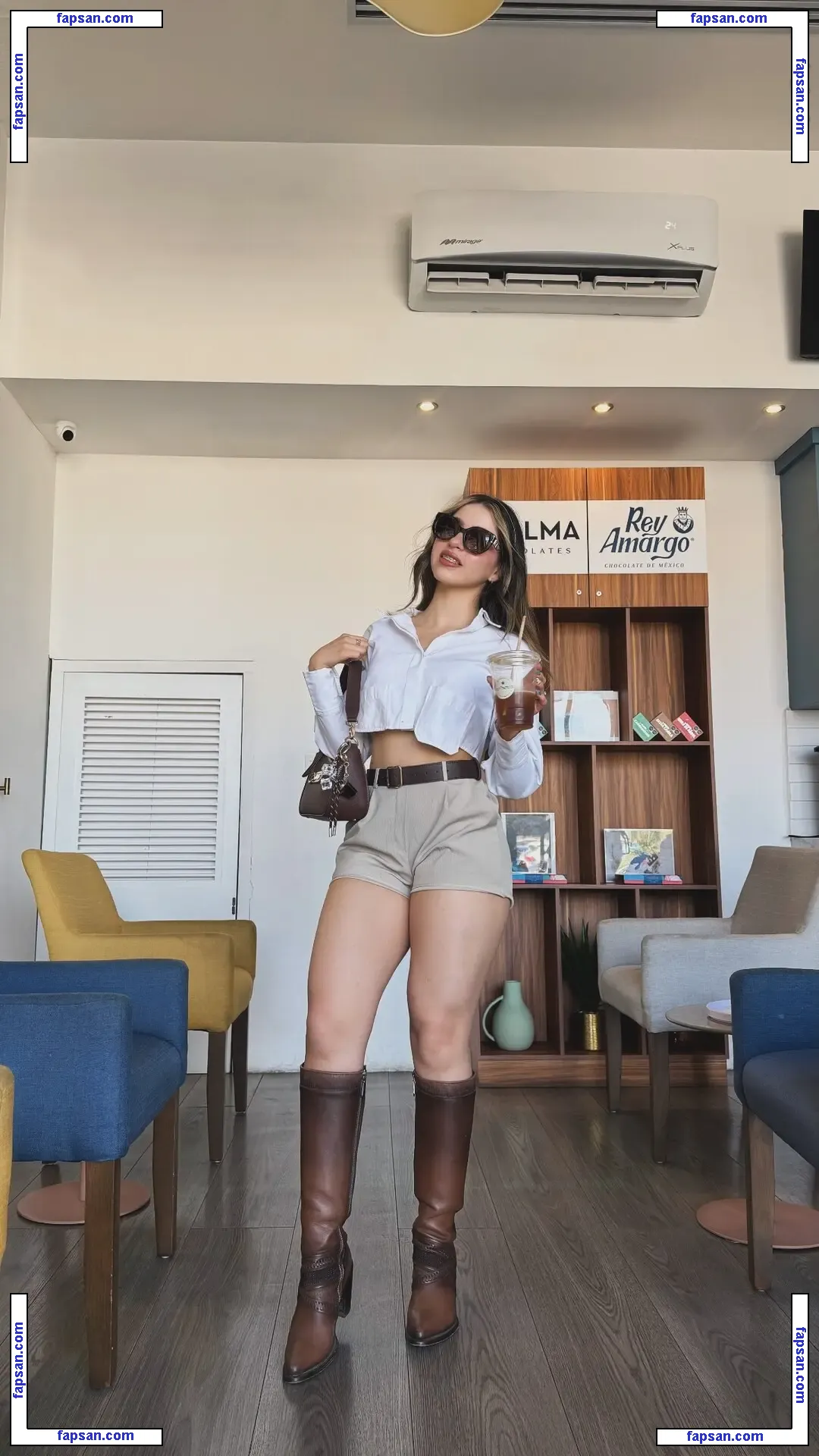 amevs098 nude photo #0063 from OnlyFans