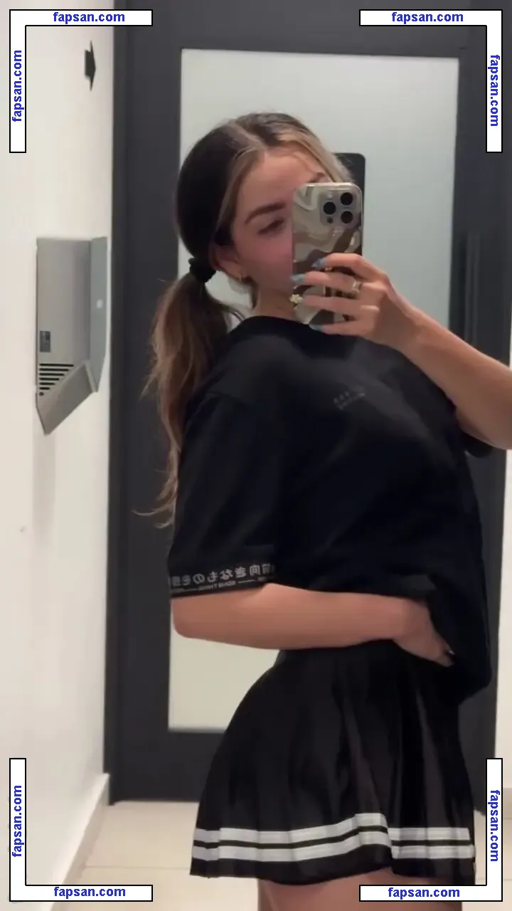 amevs098 nude photo #0068 from OnlyFans